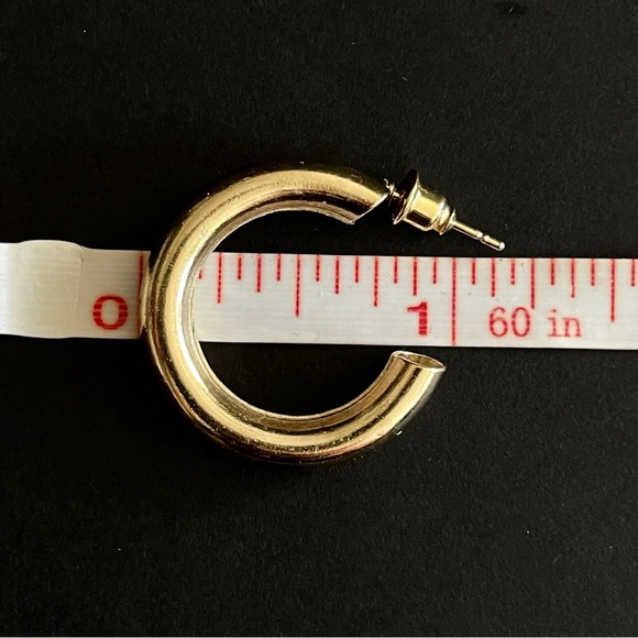 Buccatini Gold Hoop Fashion Earrings - NWT - Picture 8 of 9